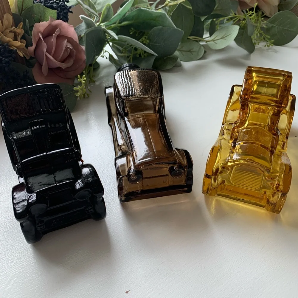 Vintage Avon After Shave  Decorative Cars